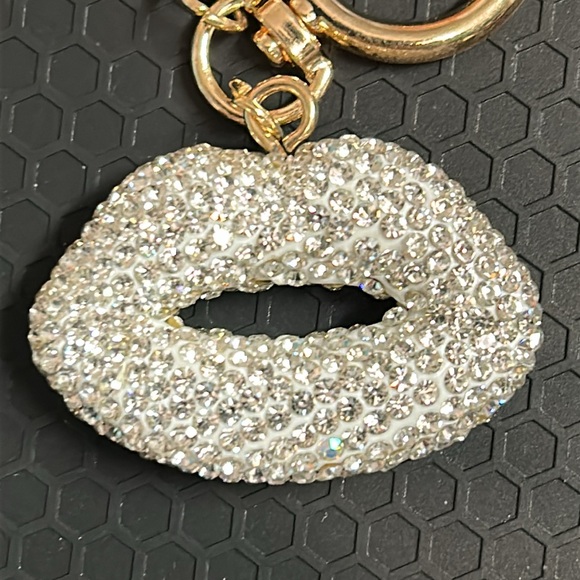 Pink/red/silver Rhinestone Lip bag charm/Keychain - Picture 10 of 10